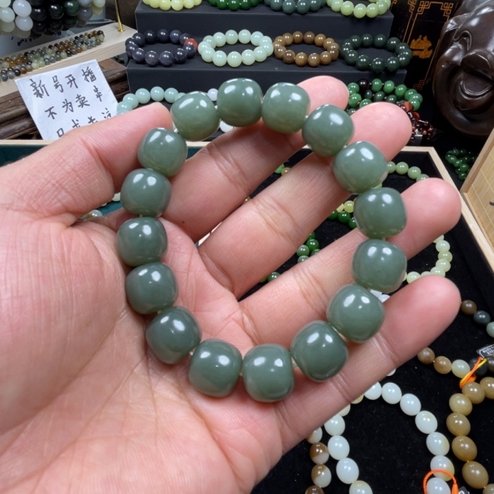 和田玉手串未镶嵌