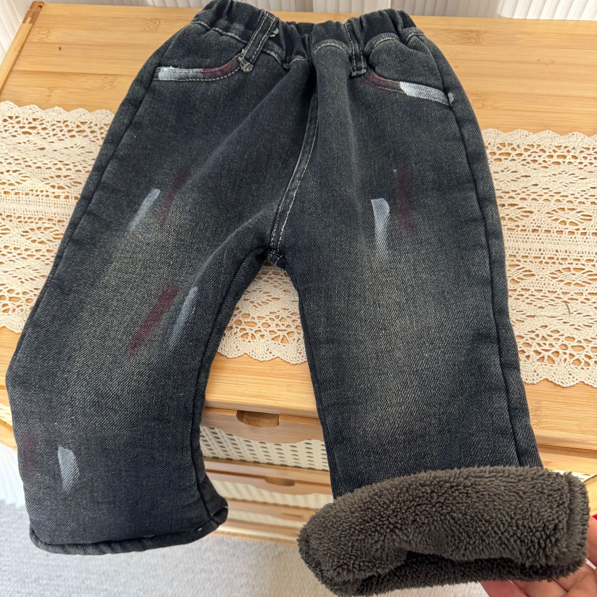 儿童加绒裤子喷涂秋冬2025新款洋气中小童百搭裤女童加厚牛仔裤子