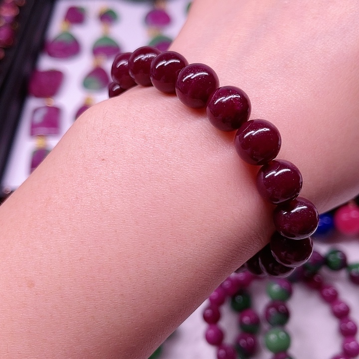 红宝石手串未镶嵌