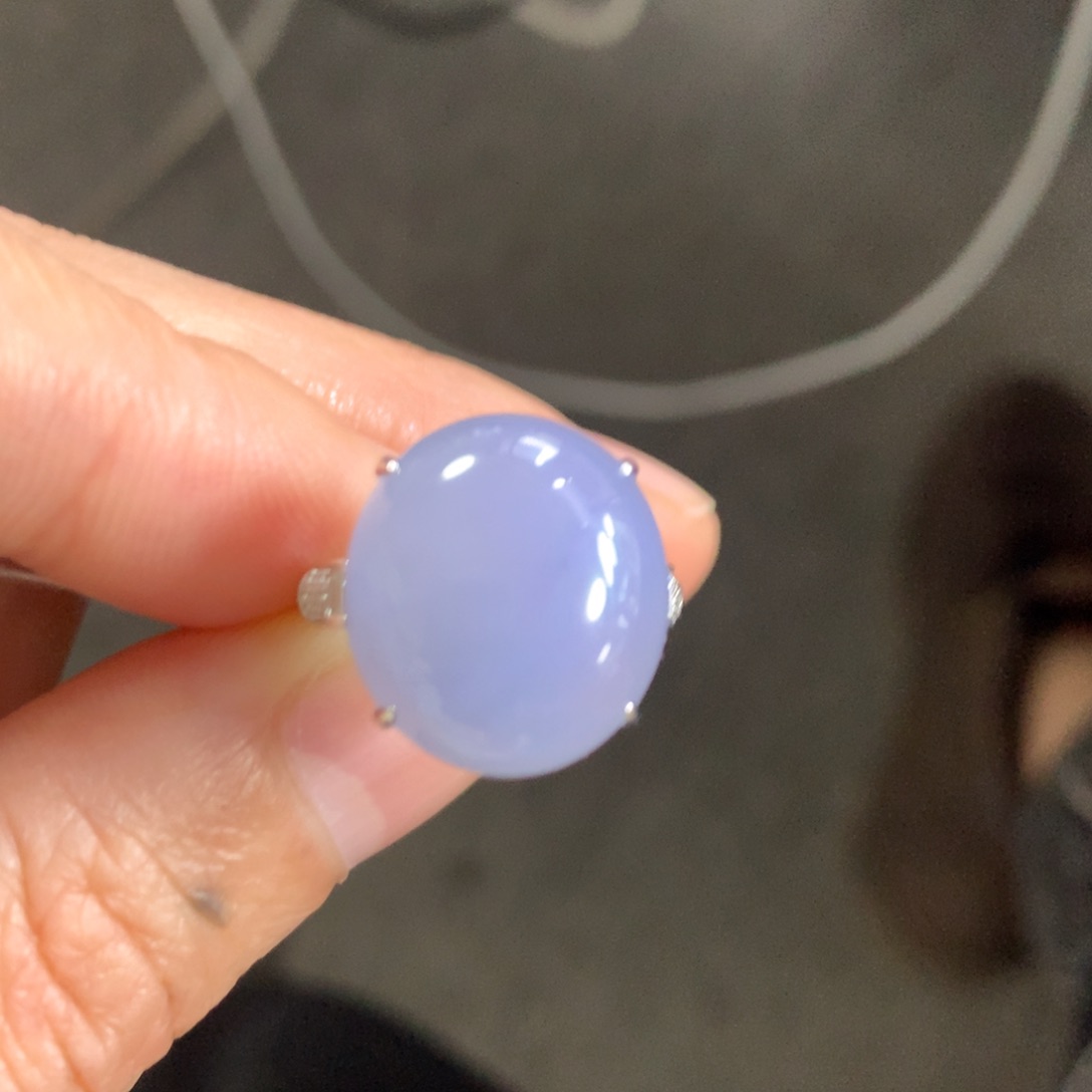 翡翠戒指18K金镶嵌翡翠