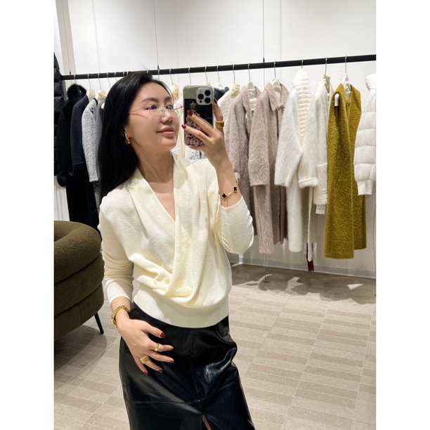 【DZP】新款设计感交叉V领针织衫显瘦百搭长袖上衣