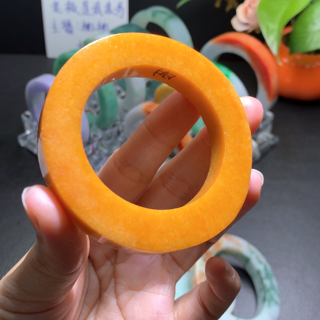 未镶嵌满黄定制翡翠