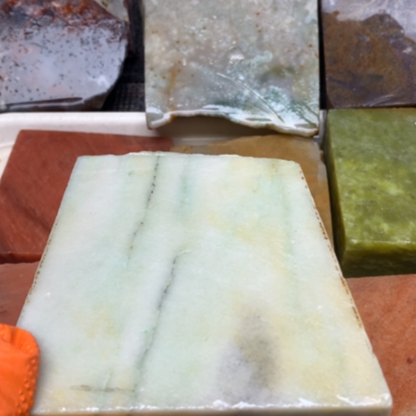 【闪购商品】石英质玉手镯未镶嵌