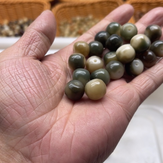 白玉菩提吊坠精品13钻石面20颗