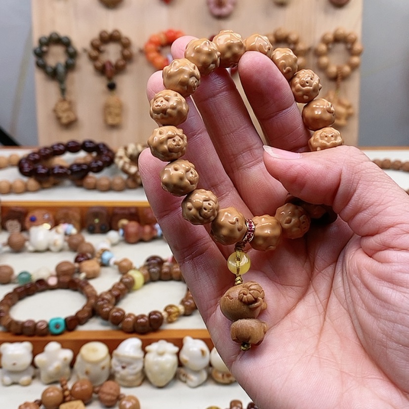 【闪购商品】吊坠猴头核桃青****狂小羊手串15手围