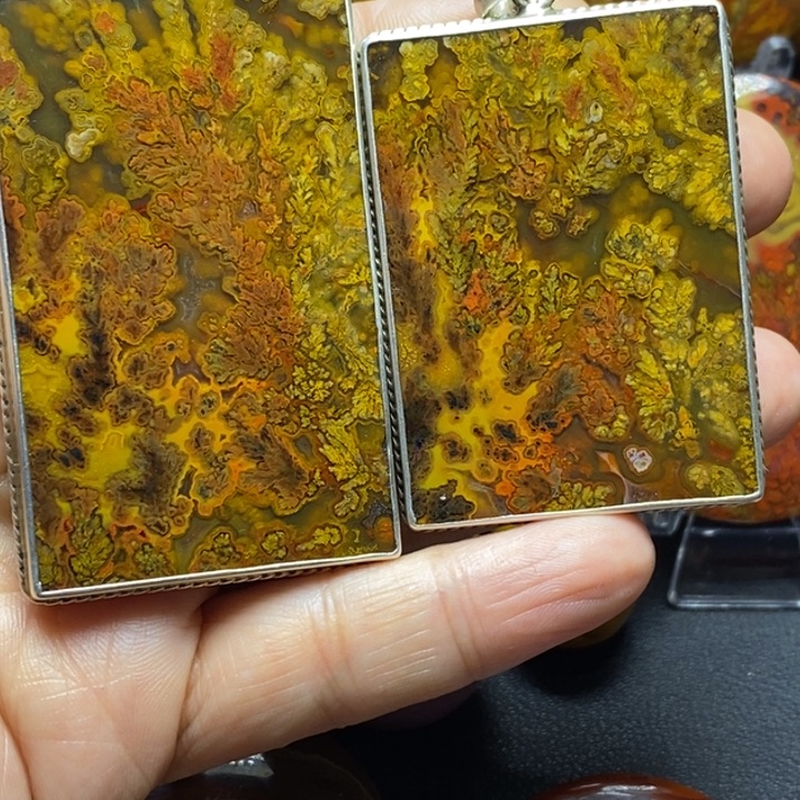 玛瑙/玉髓颈饰未镶嵌唐*哥