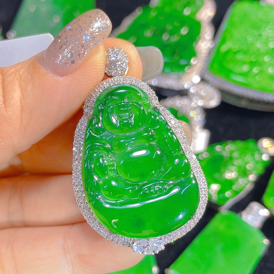 翡翠银S925镶嵌颈饰翡翠