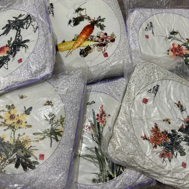 《小徐》约45x45 国风诗画抱枕 发一个