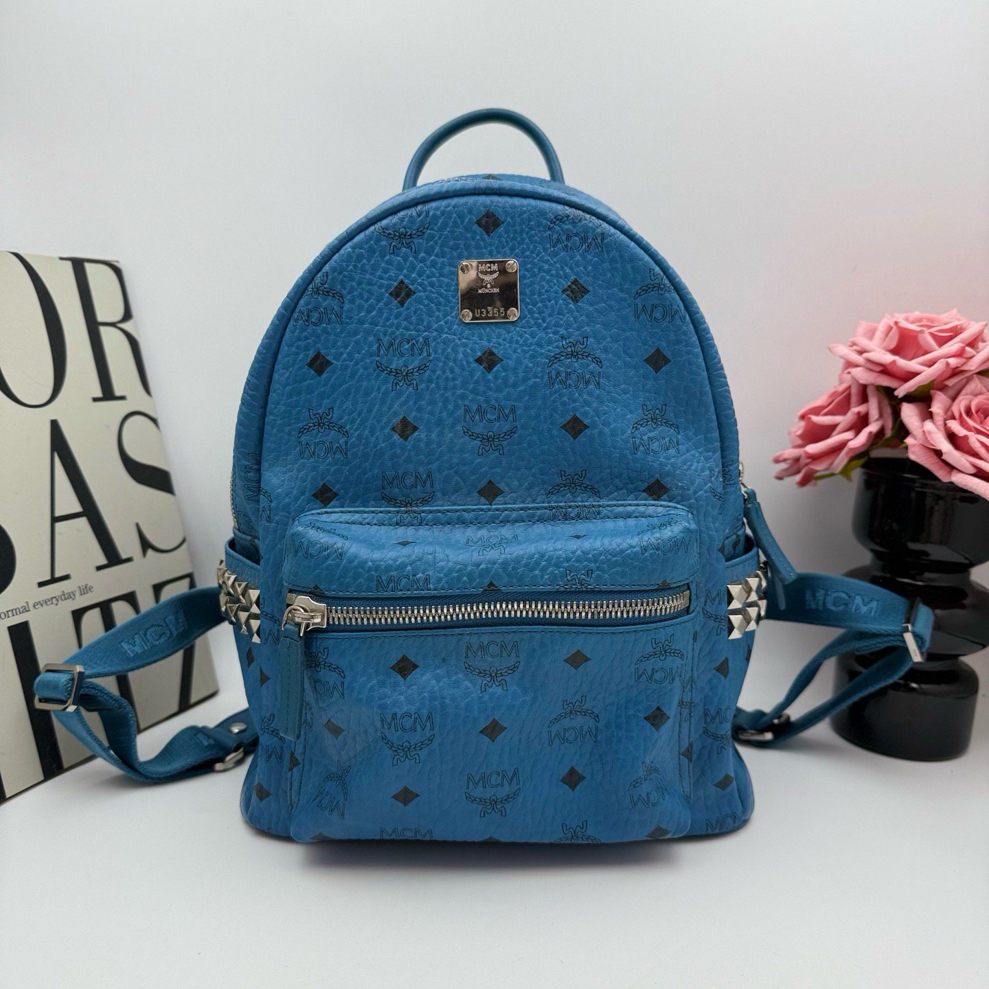 95新 MCM MCM xy 9117 蓝色双肩包