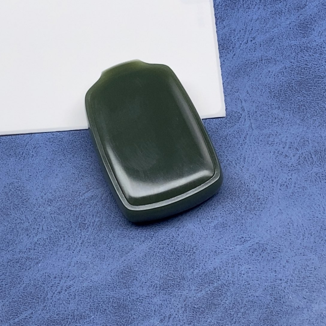 L***r和田玉未镶嵌颈饰