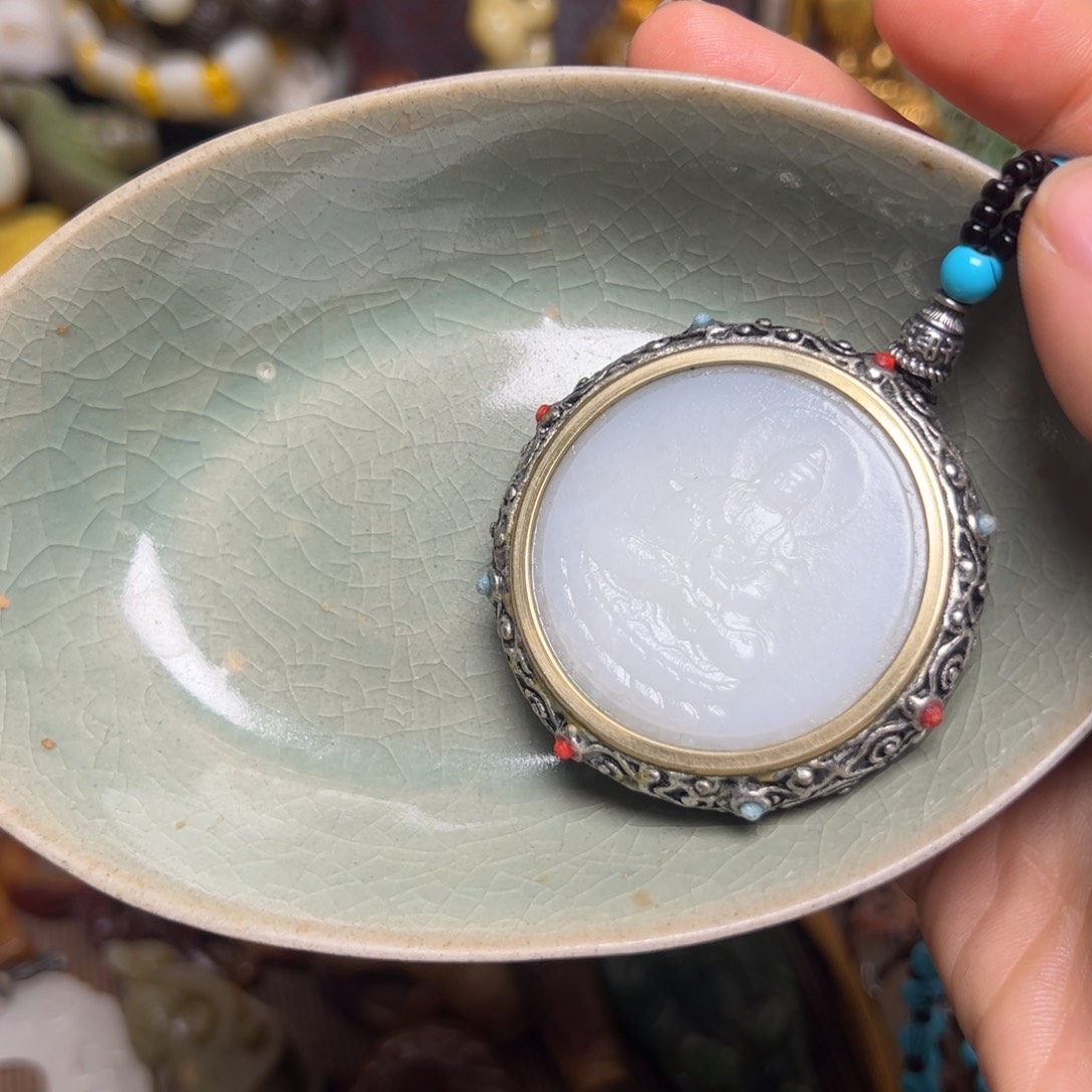 瓷片赏**茗和和田田观音闪