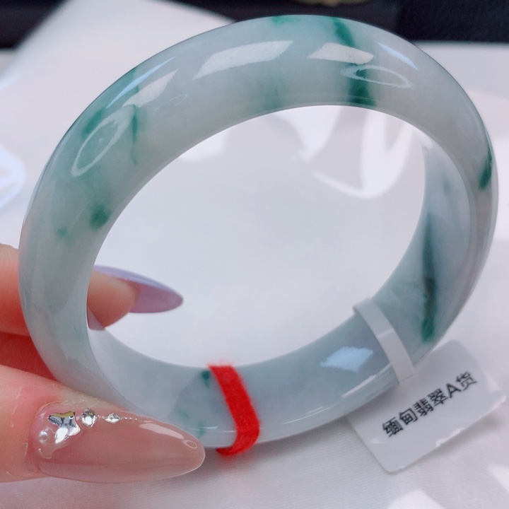 翡翠未镶嵌手镯56圈