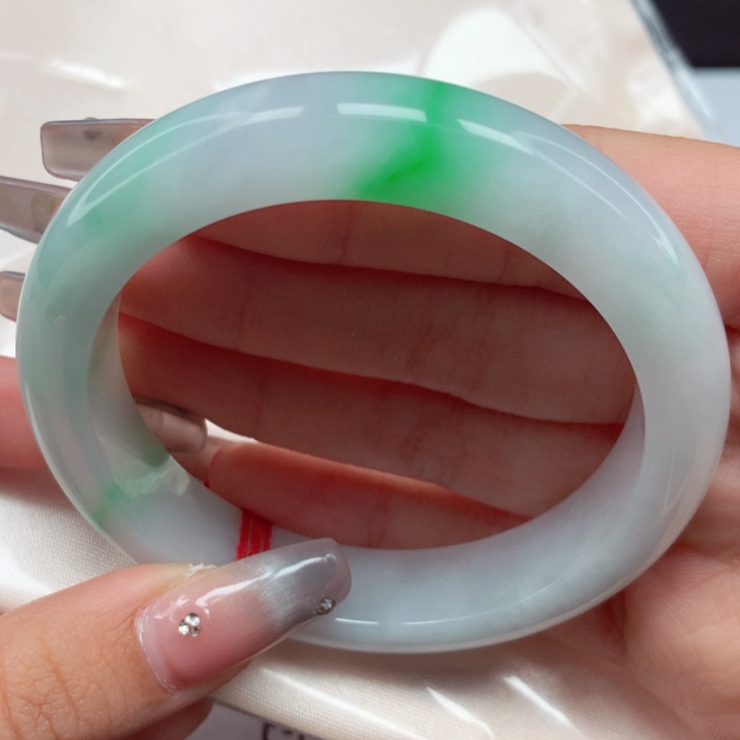 【闪购商品】翡翠手镯未镶嵌56圈