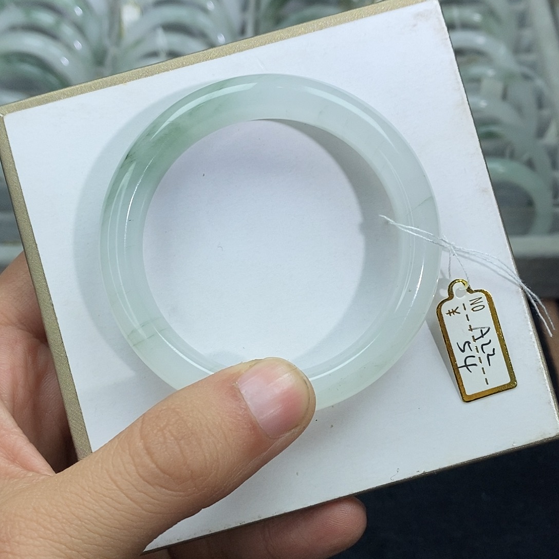 石英质玉未镶嵌手镯54圈口