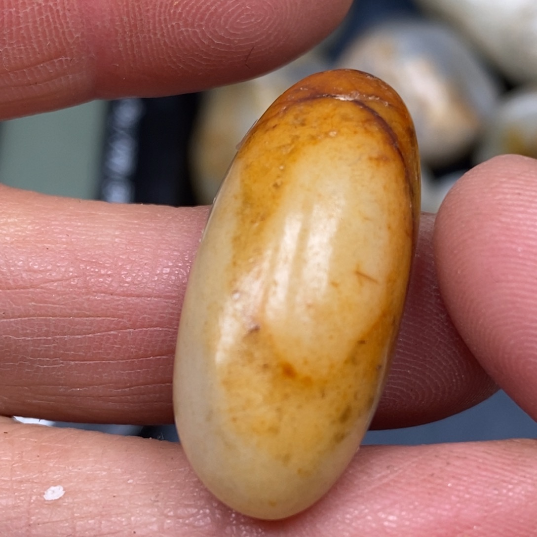 和田玉挂件足铂镶嵌