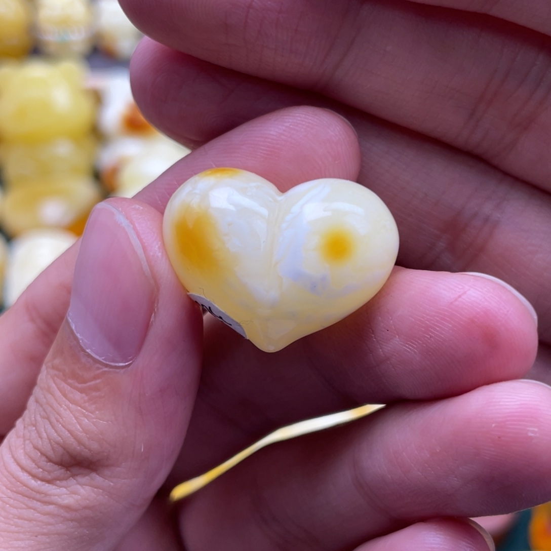 琥珀未镶嵌裸石蜜蜡