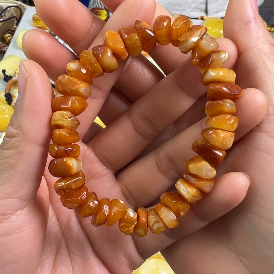 蜜蜡裸石未镶嵌蜜蜡