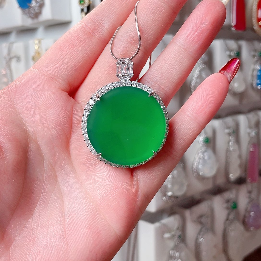 玛瑙/玉髓吊坠(赠链)未镶嵌