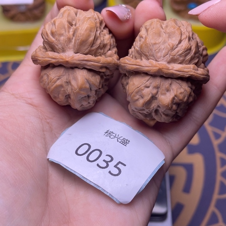 文玩核桃把件蛤蟆36.0035