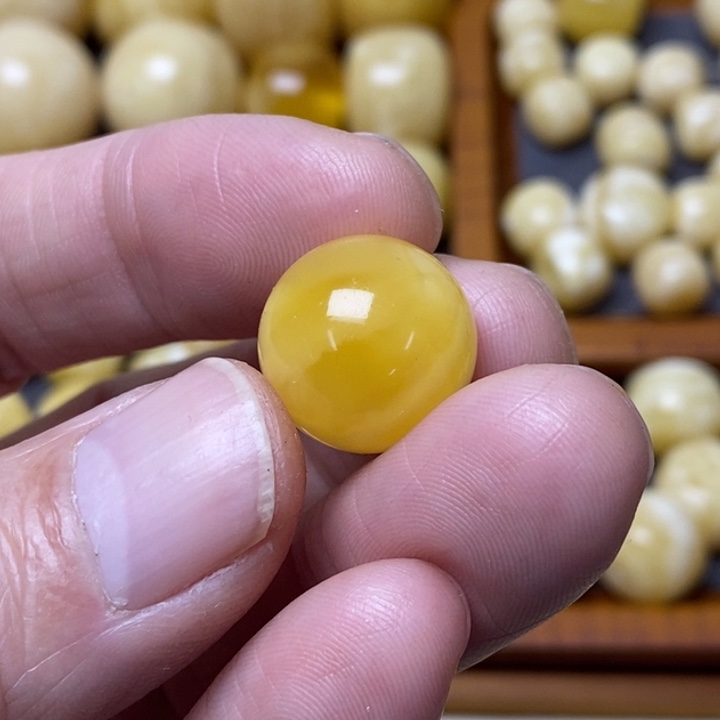 蜜蜡琥珀画未镶嵌多**点