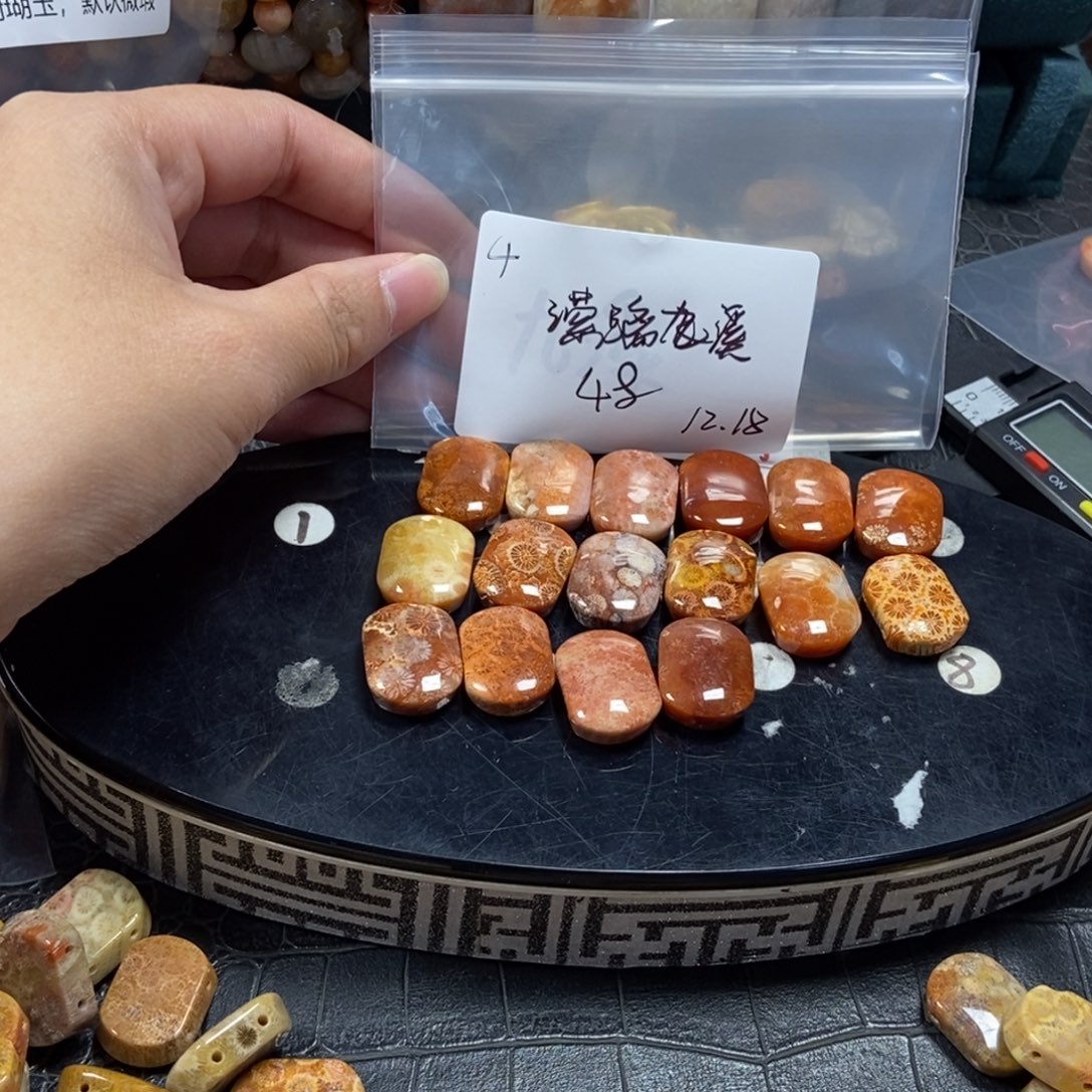 潆***溪硅化珊瑚（珊瑚玉）未镶嵌珠宝半成品4