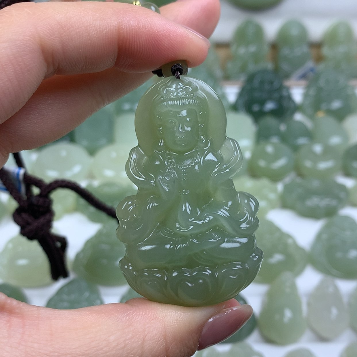 【闪购商品】颈饰未镶嵌和田玉