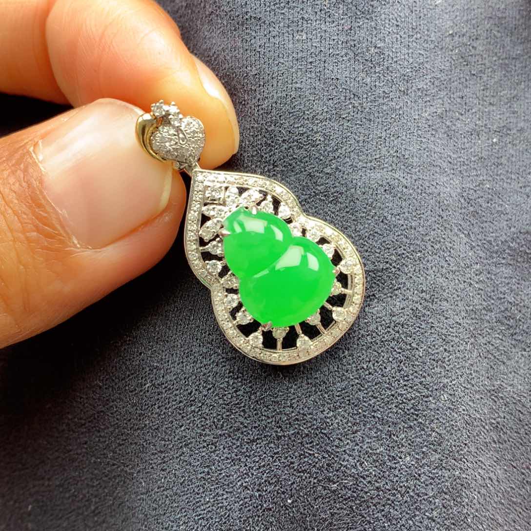 翡翠颈饰18K金镶嵌R****3上新