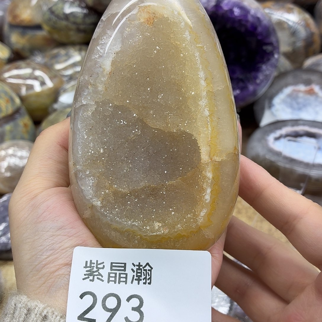 未镶嵌水晶大型摆件（非配饰）