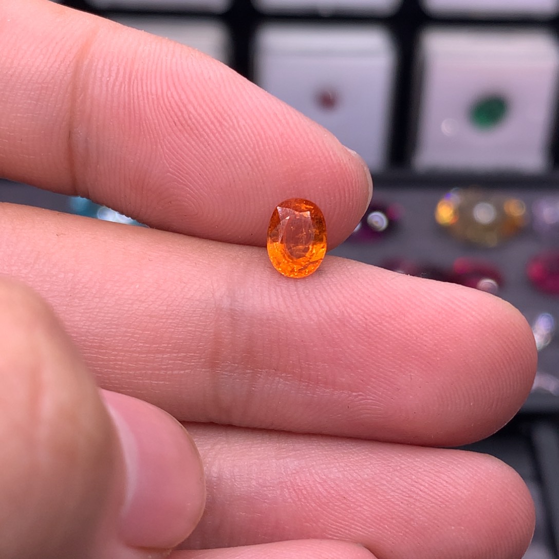 石榴石（芬达石）裸石未镶嵌