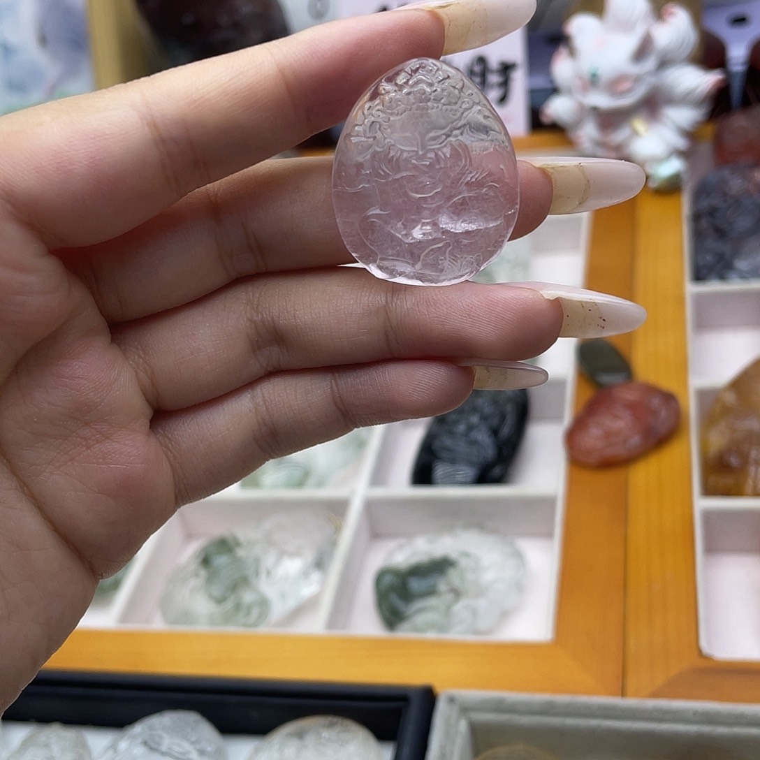 颈饰未镶嵌水晶天然