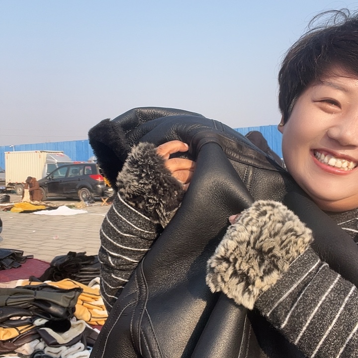 F****G56码数皮毛一体男款