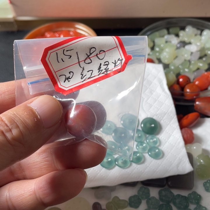 颈饰未镶嵌南红玛瑙?*?