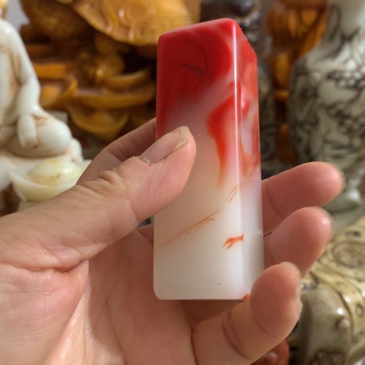 石材摆件等各种工具进行