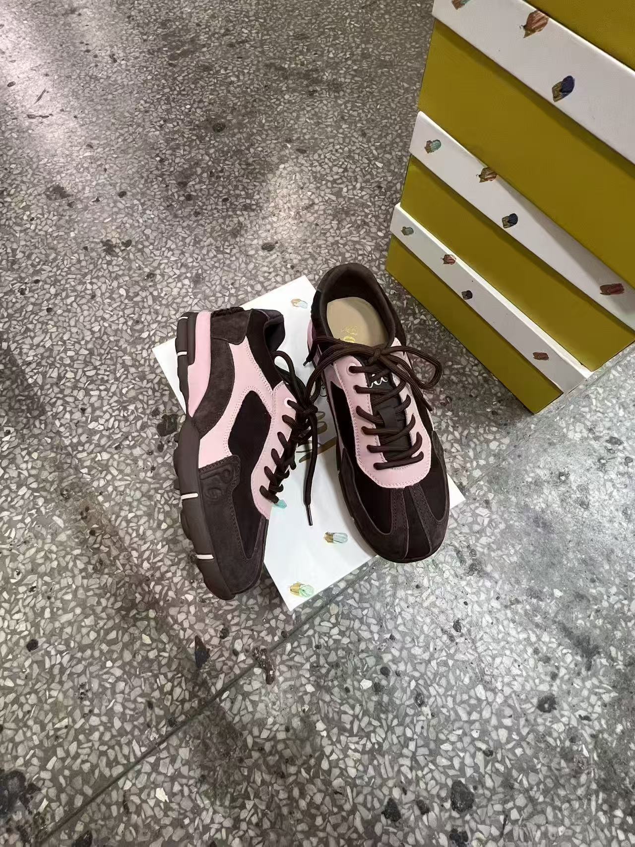2025年拼色休闲鞋女鞋PY25003