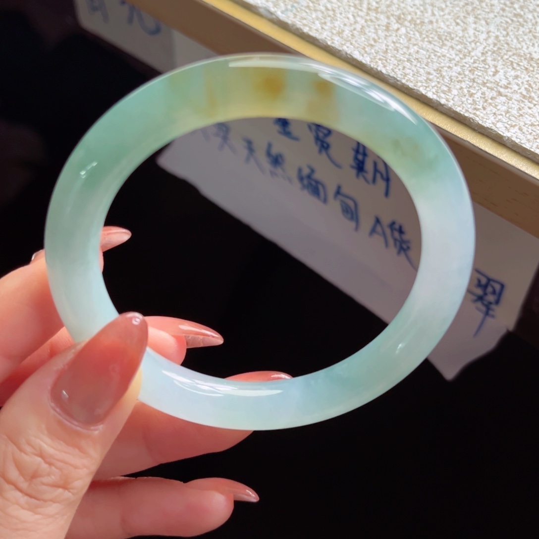冉***宝翡翠未镶嵌手镯手镯