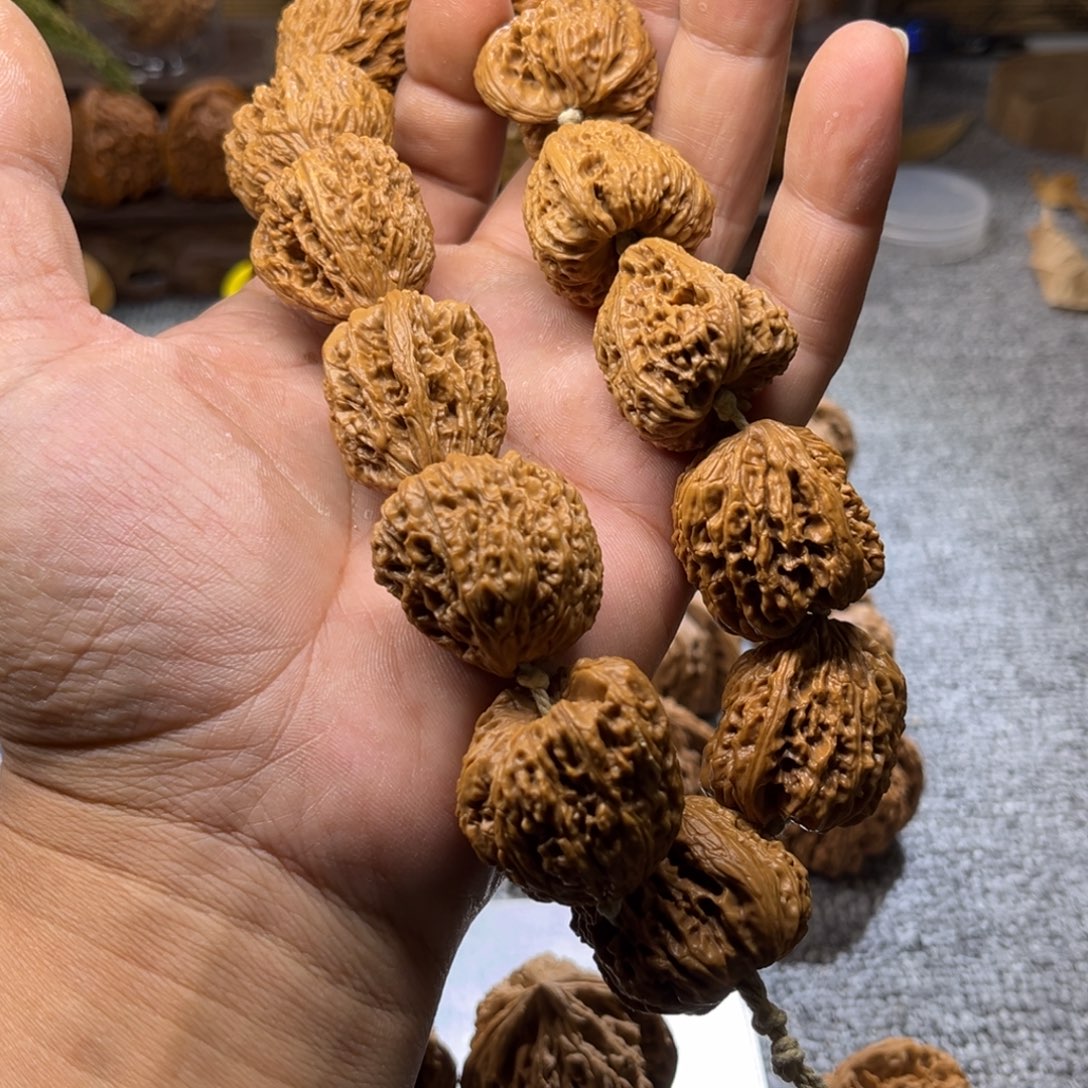 纯***.文玩核桃把件南疆串