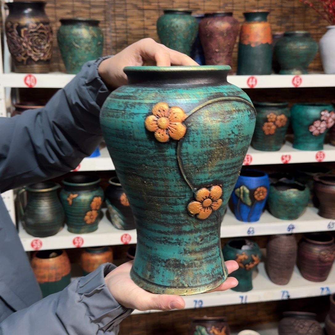 红陶红陶浮雕花盆炸炸炸