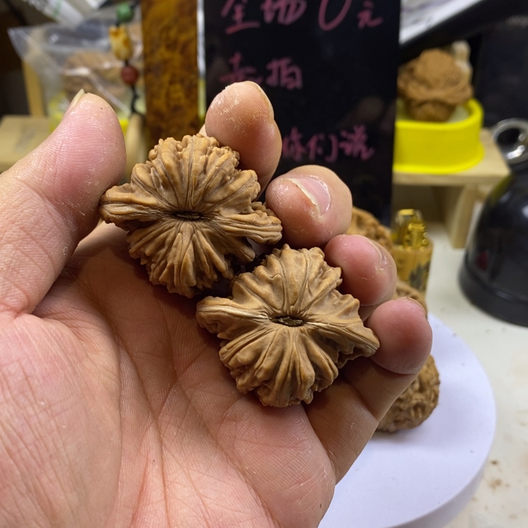 文玩核桃手把件42全品四座楼