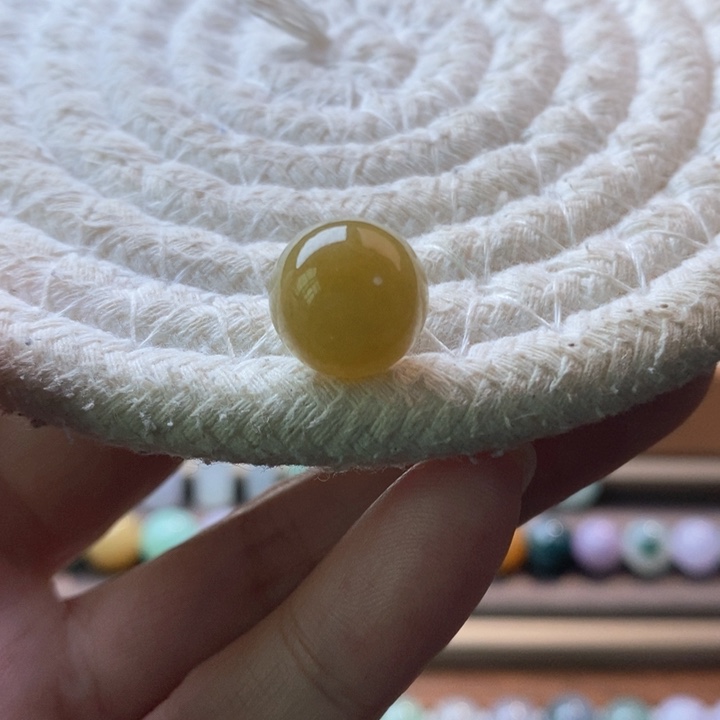 未镶嵌定制翡翠满黄圆珠 卡12.2