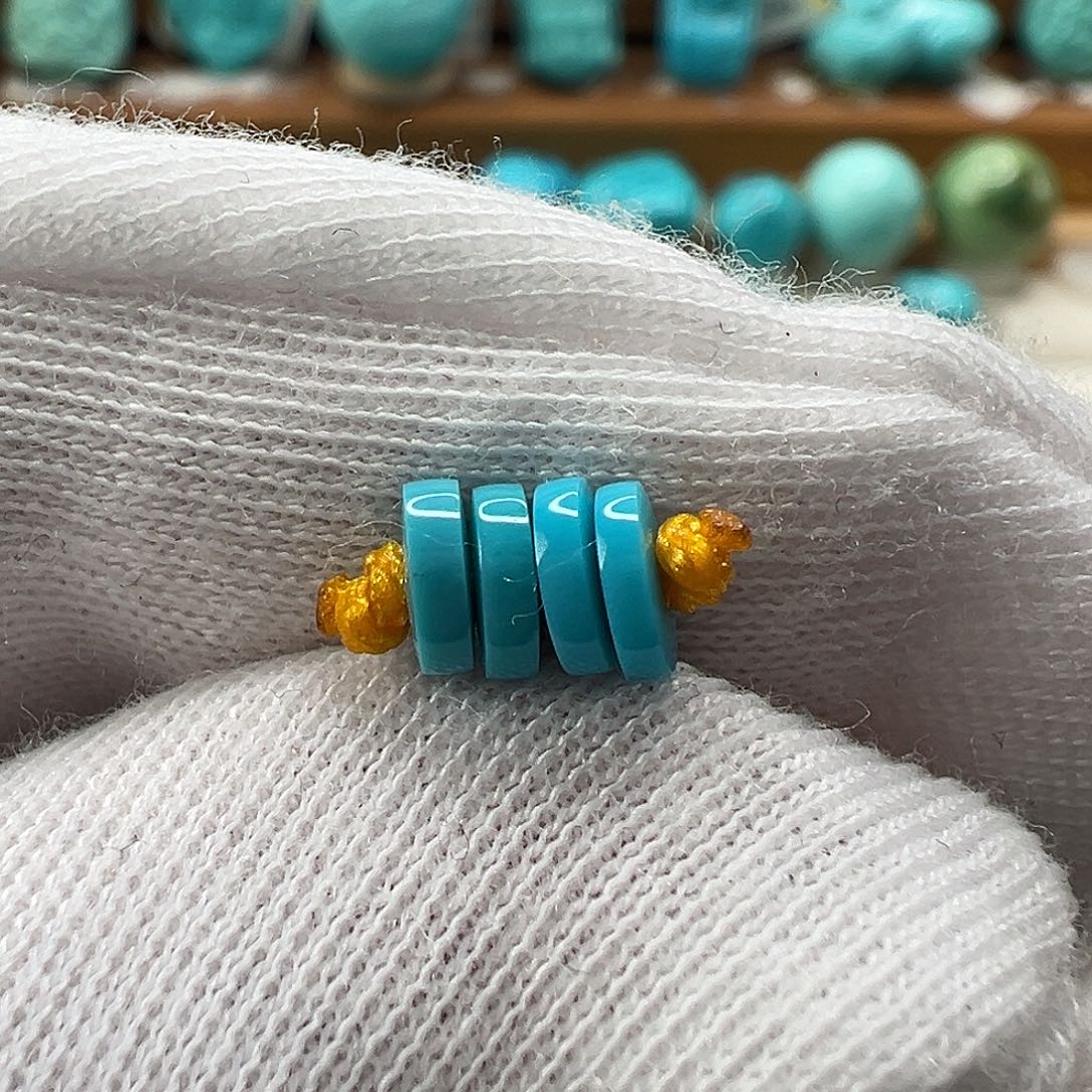 绿松石配饰未镶嵌