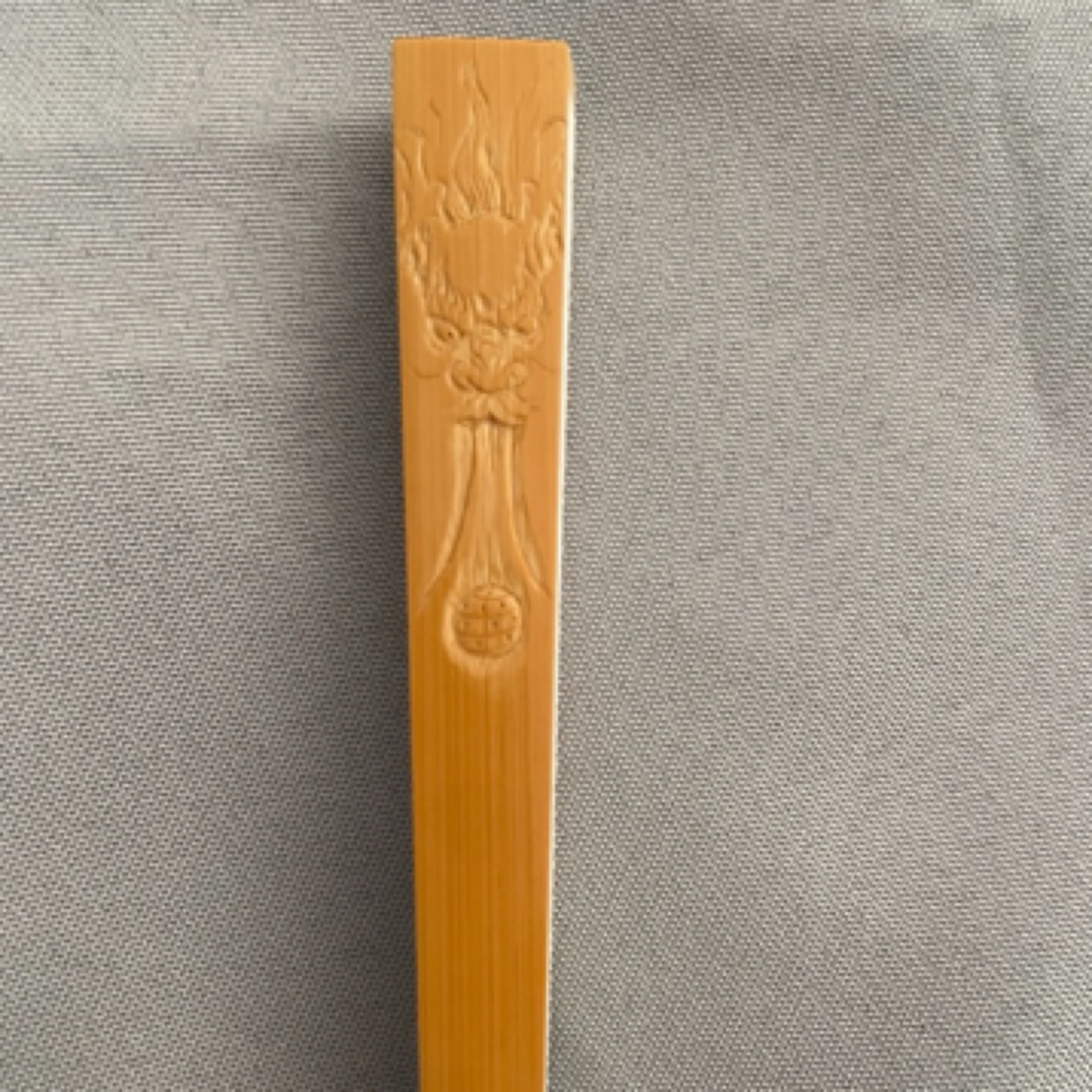 手工制作折扇岳州扇雕刻祥龙竹雕