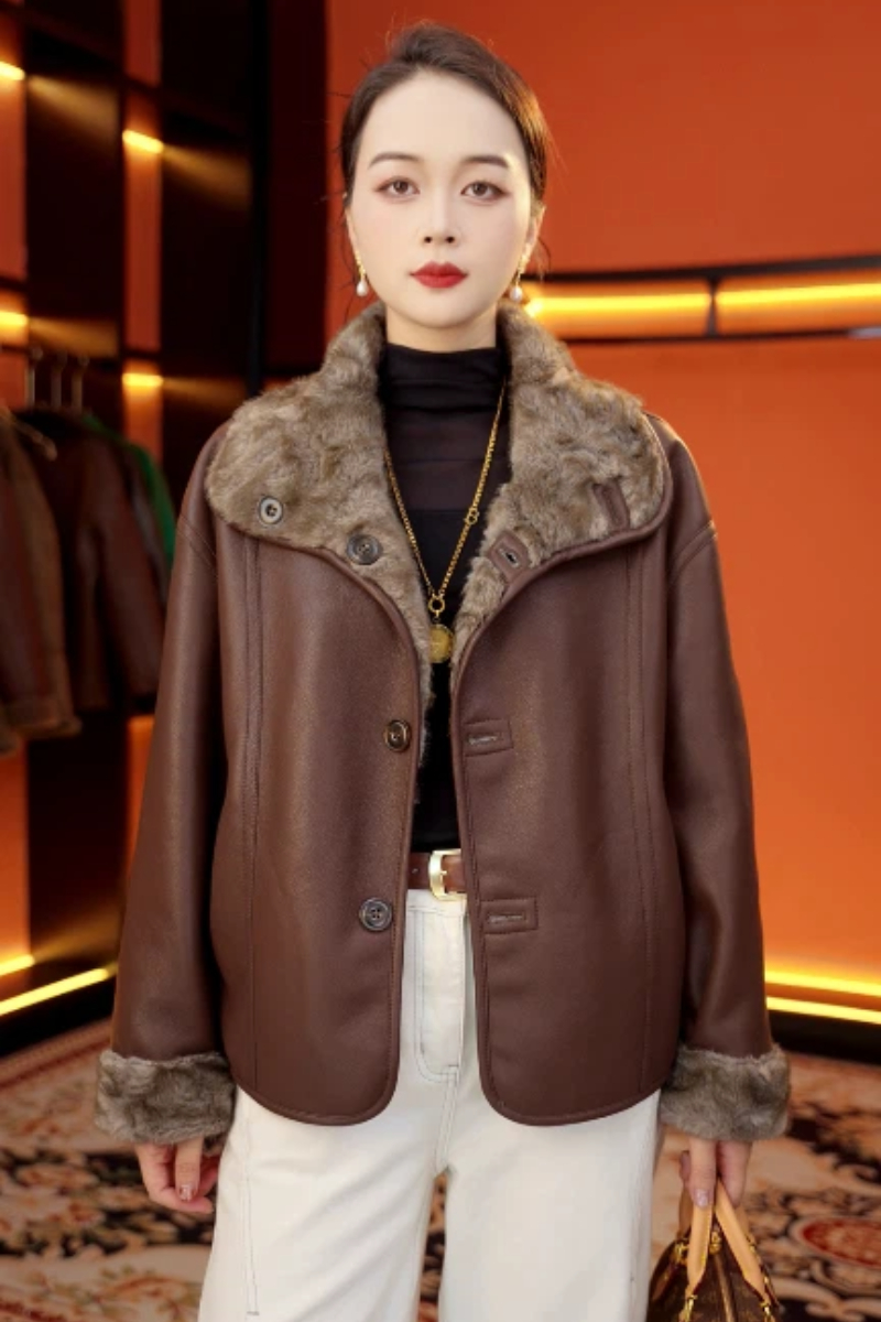 027正品加厚专柜翻领高级感皮毛一体秋冬保暖皮衣外套女2025新款