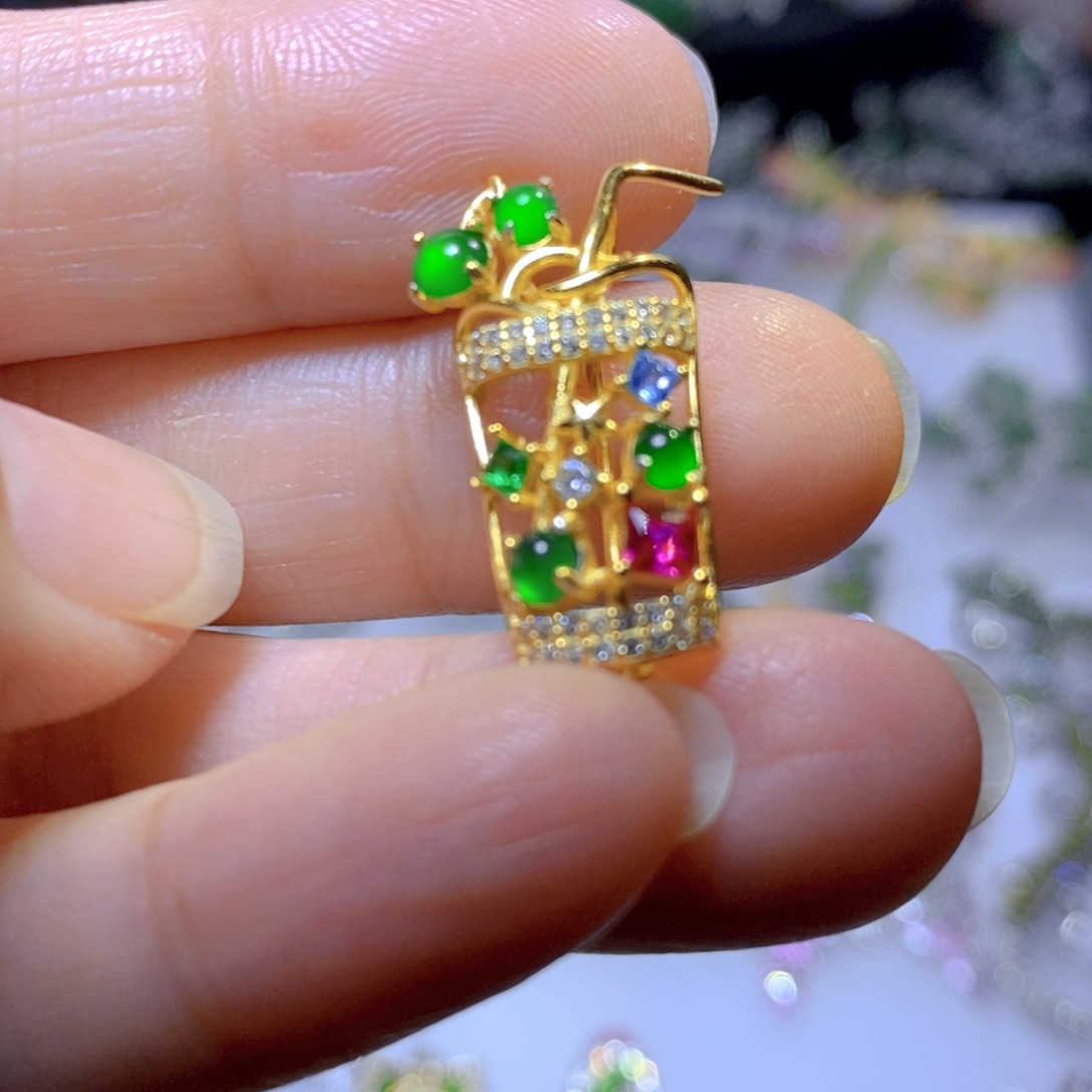 翡翠颈饰银S925镶嵌天然翡翠