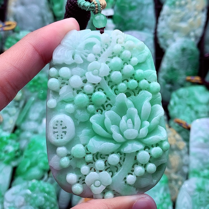 翡翠吊坠(不含链)未镶嵌