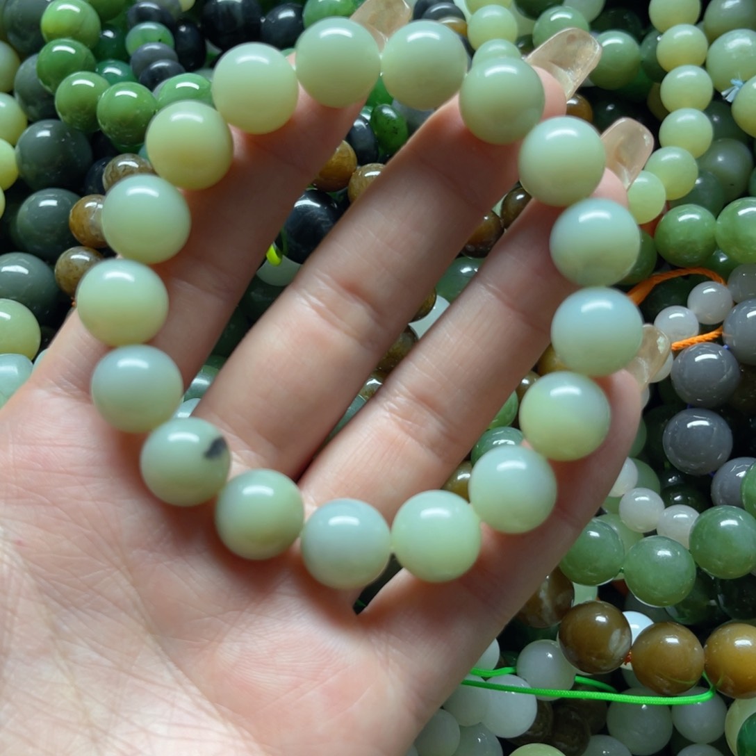 和田玉手串未镶嵌