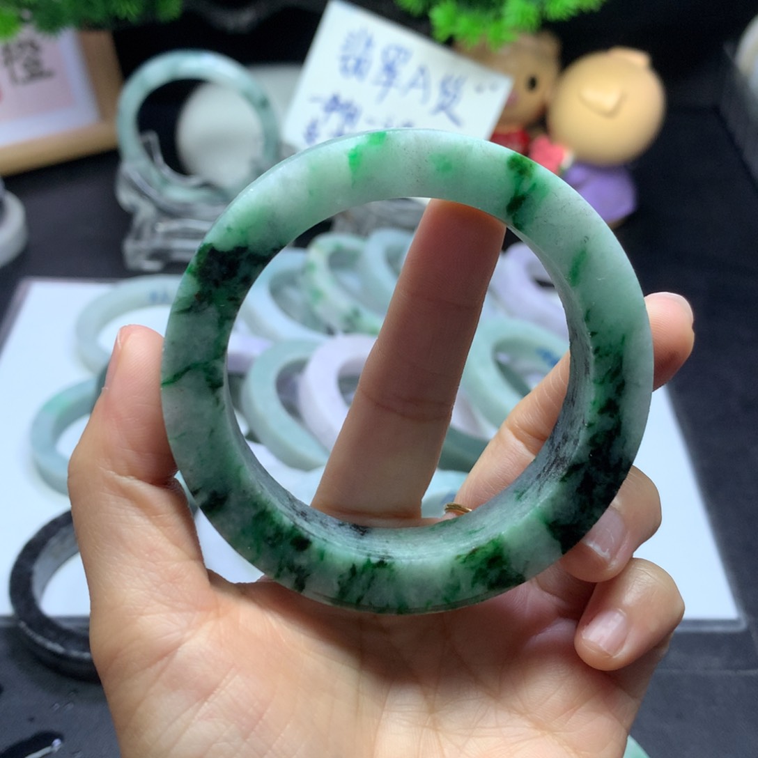【闪购商品】定制翡翠手镯未镶嵌l****3