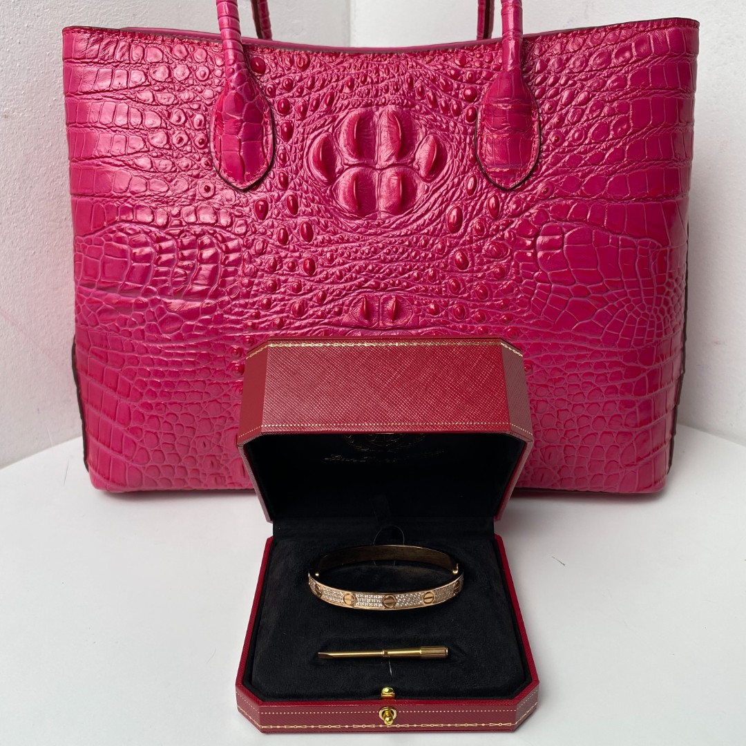 1223手镯--时尚优雅设计手镯赠礼盒