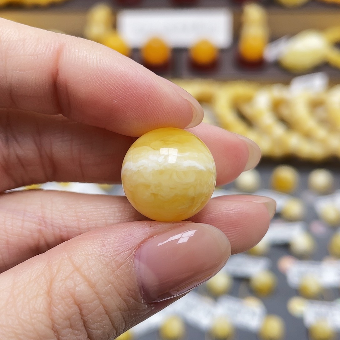 琥珀裸石未镶嵌蜜蜡圆珠16.3mm微瑕
