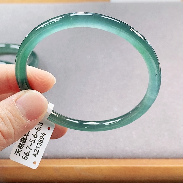 【闪购商品】翡翠手镯（圆镯）未镶嵌