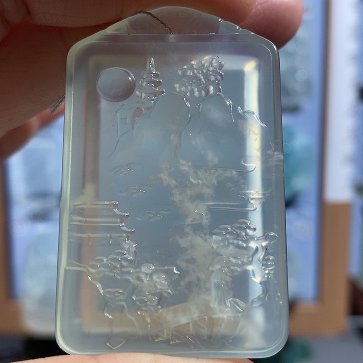 岫玉未镶嵌颈饰吊坠